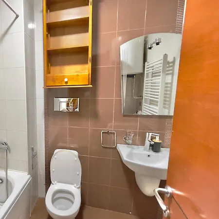 Heart Of The Stunning Comfort,balcony ,netflix,free Wi-fi