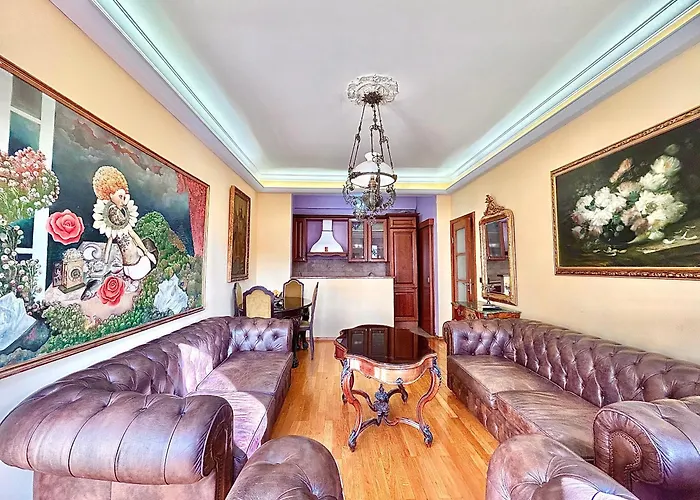 Heart Of The Stunning Comfort,balcony ,netflix,free Wi-fi